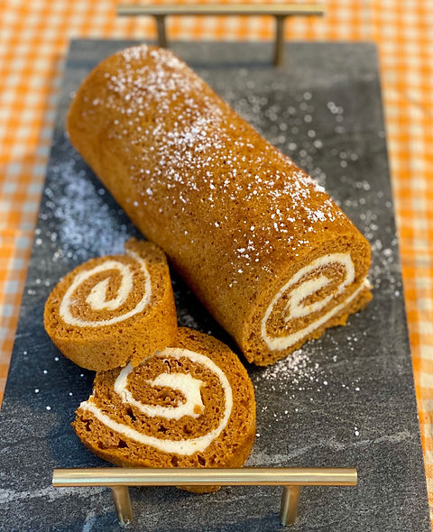 pumpkin roll .jpg