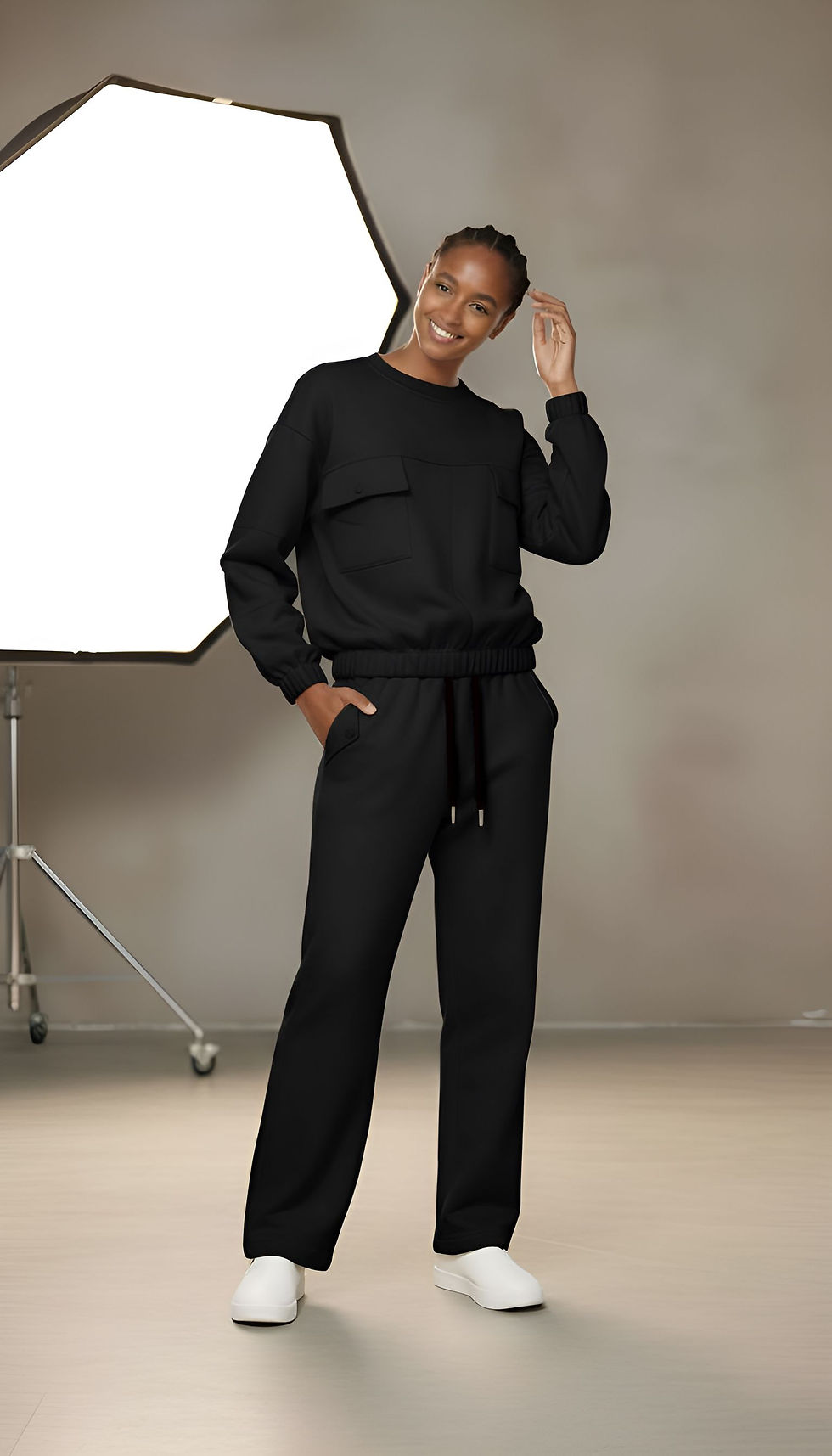 Küçük resim: Marc O'Polo rengi modal eşofman takımı ayakta duruş ve göğüs cep detayları. - Siyah Renk