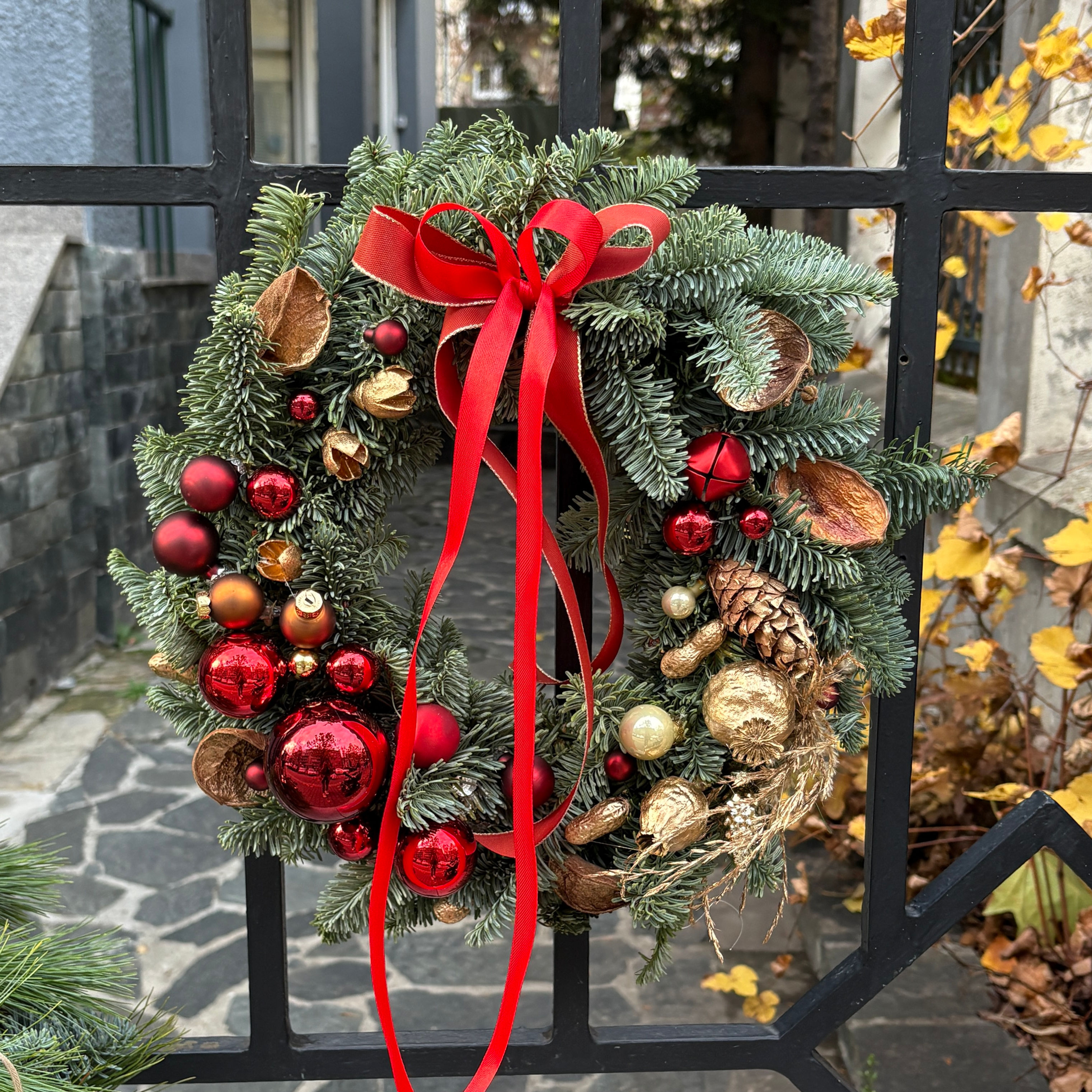 Коледен венец • Червено злато •