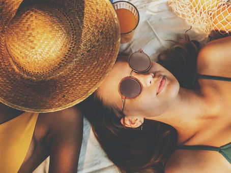 Come preparare la pelle per l'estate e il caldo: consigli per una pelle sana e protetta