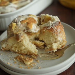 Banana Pudding Cinnamon Rolls