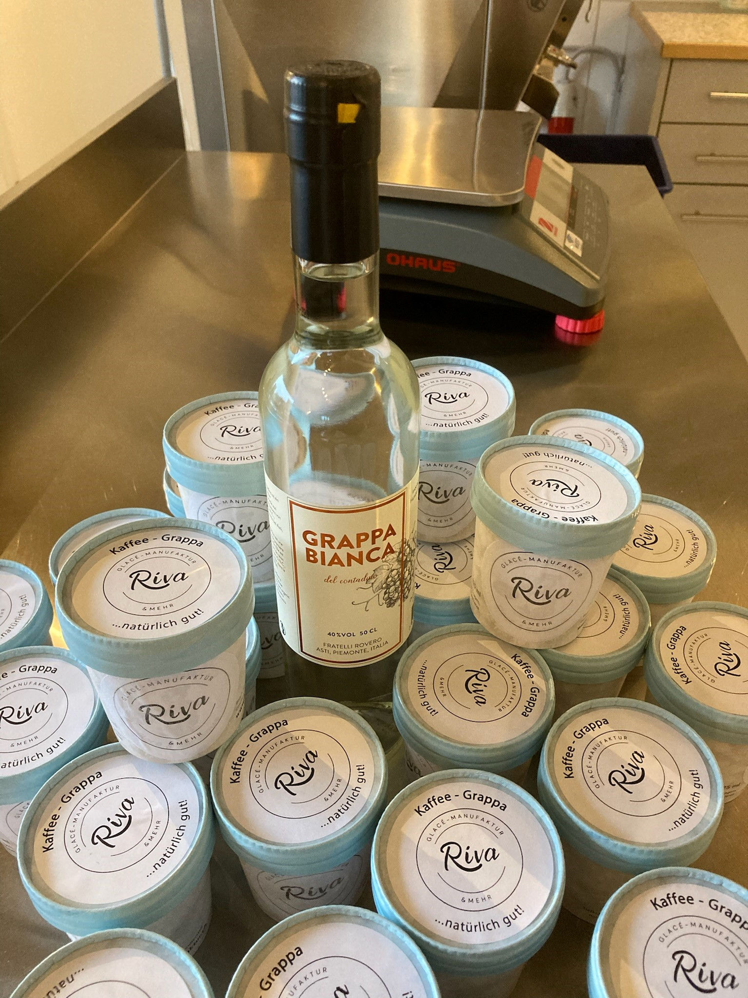 Kaffee-Grappa-Glacé