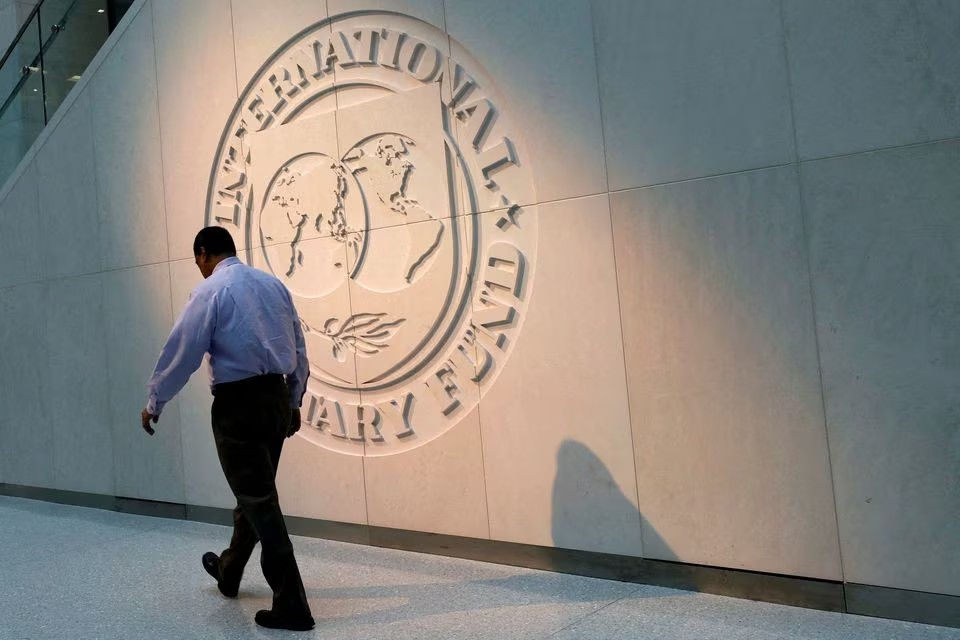 Pelo Mundo | FMI alerta que turbulência financeira mais profunda prejudicaria o crescimento global