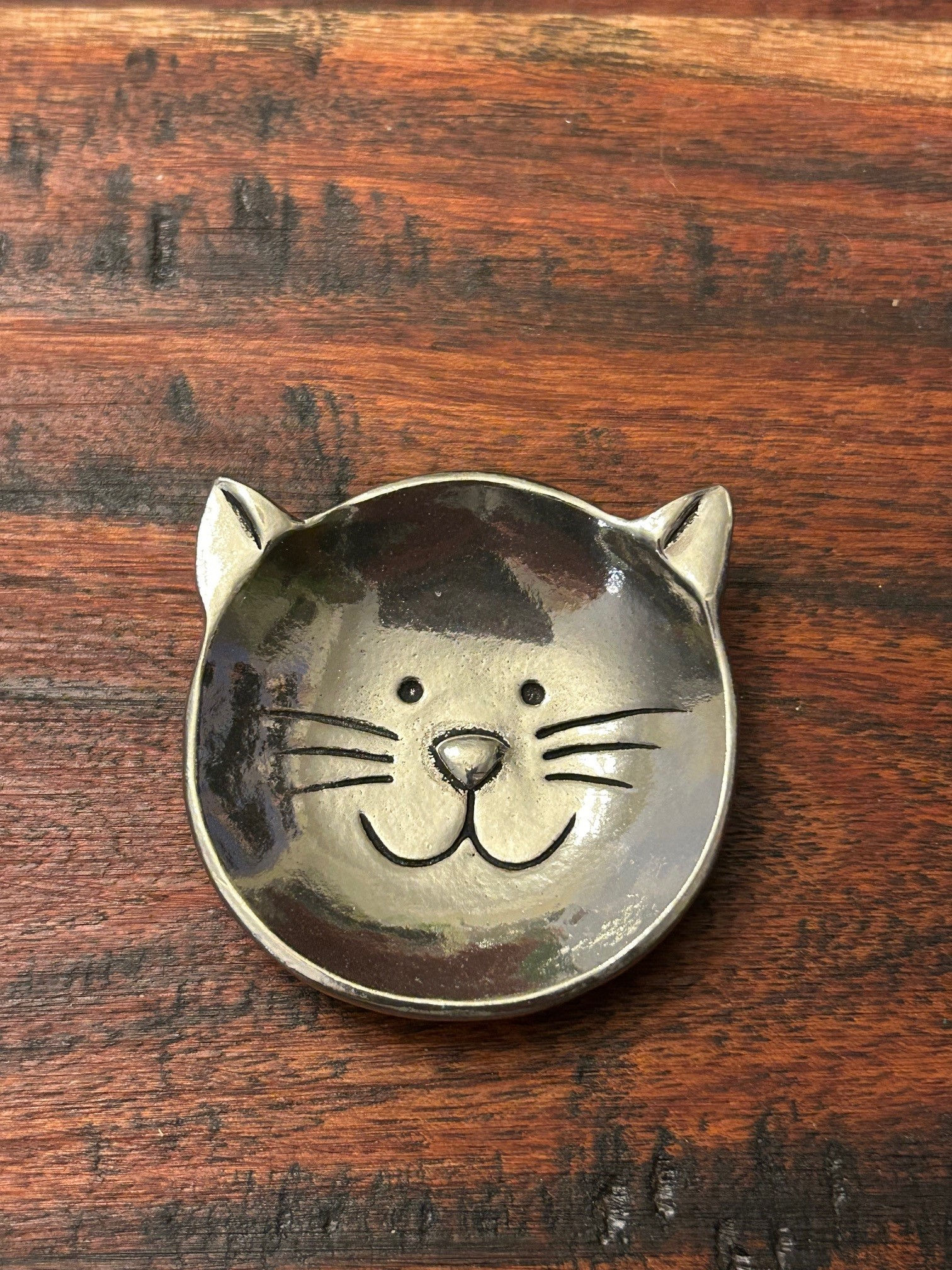 Charming Hand-Crafted Pewter Bowl with Smiling Cat Face 31549