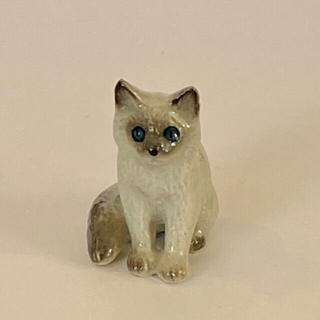 Hand-Painted Miniature Porcelain Rag Doll Siamese Cat Figurine – 25167