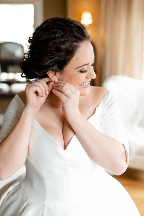 Bridal getting ready