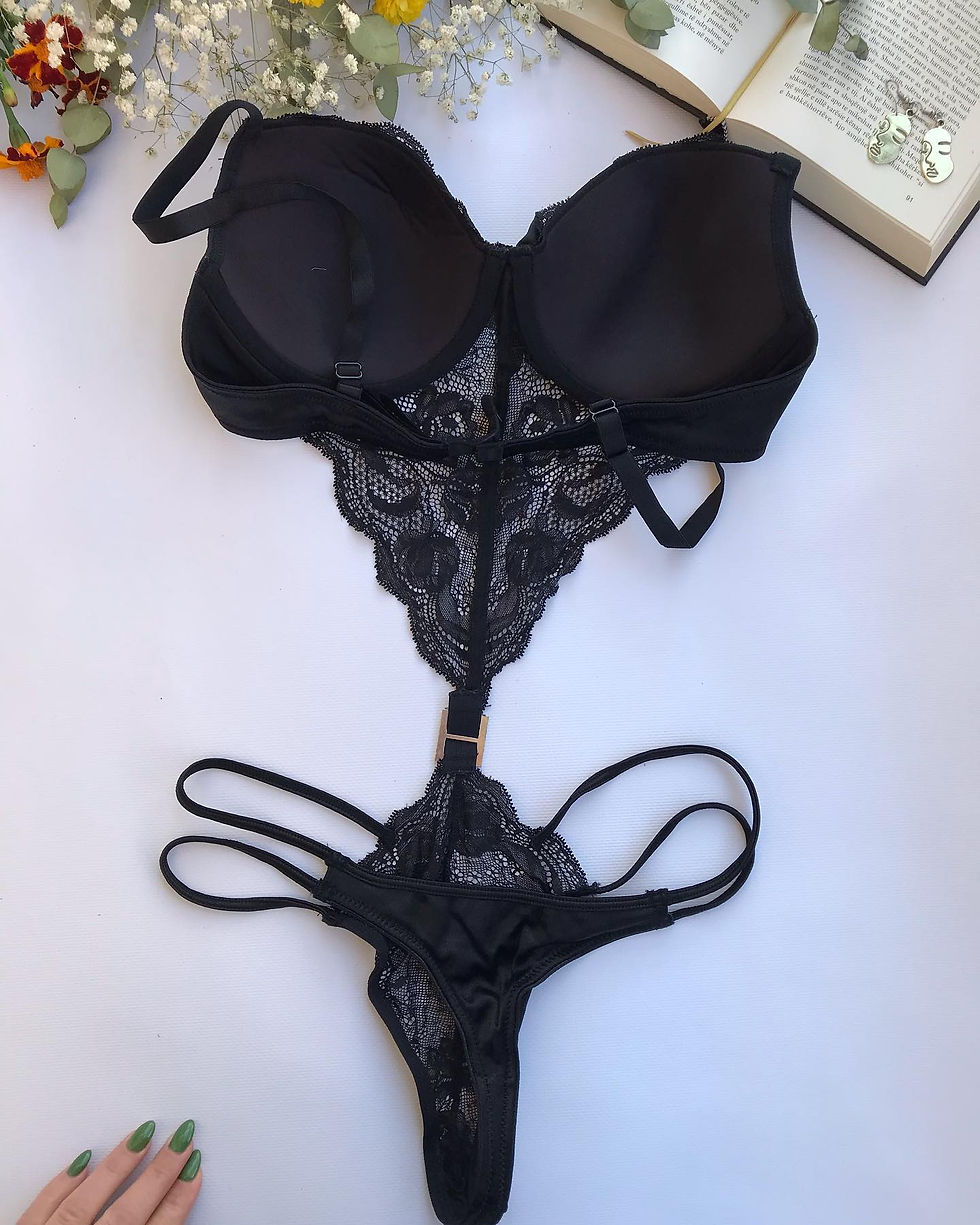 Thumbnail: Black Set