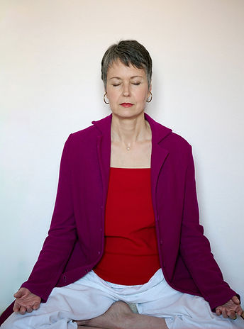 Susanne-Schneidersitz-Website_edited.jpg