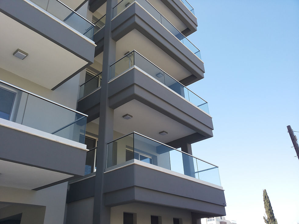 Aluminium Base with Glass Rail