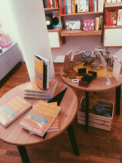 Showcase tables