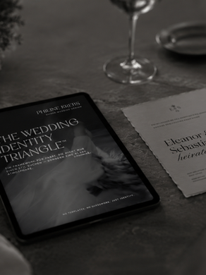 Hochzeitsstil iPad mit Guide auf einem Tisch