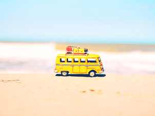 隠していた気持ちに、 そろそろ光をあててあげましょう。 Follow what lights you up.