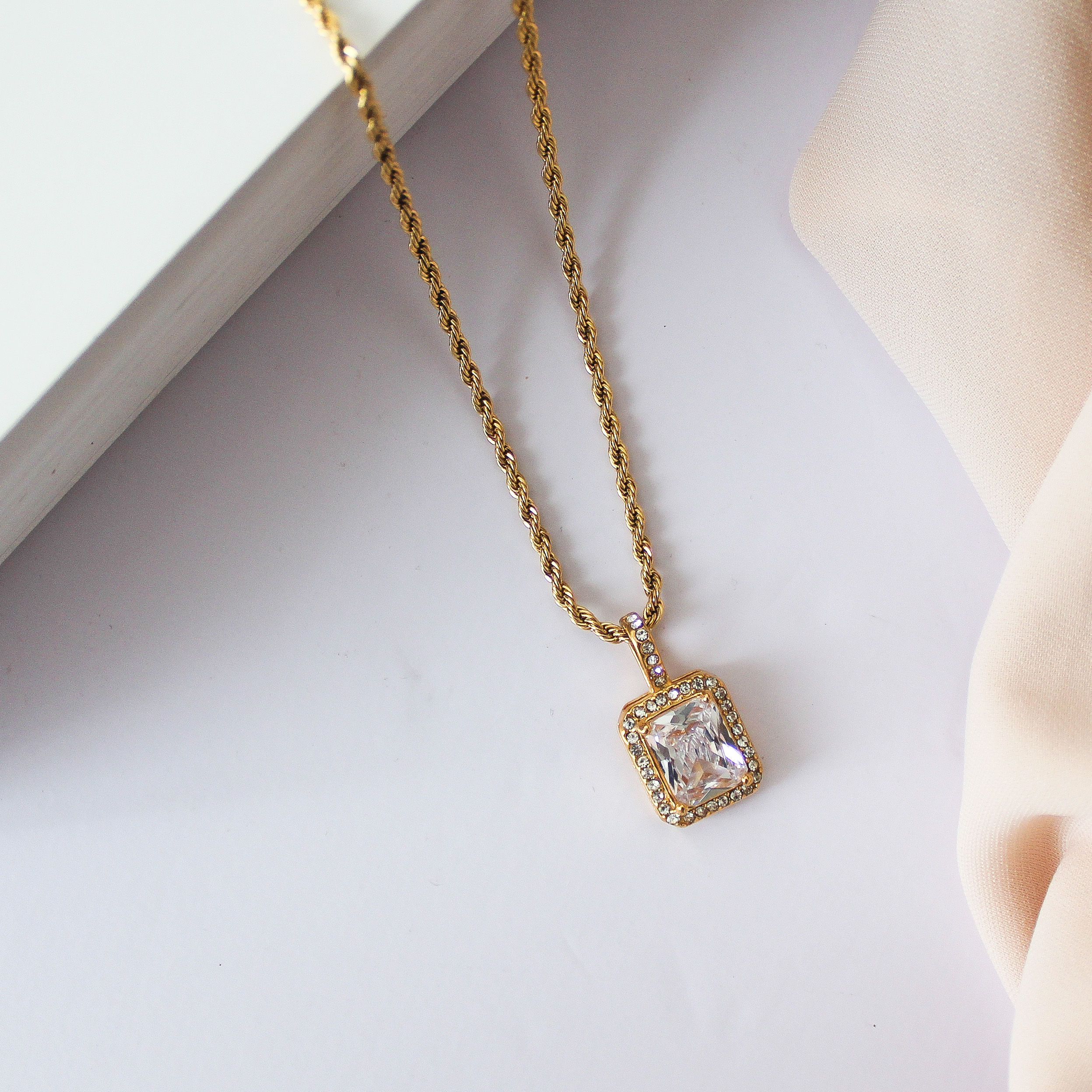 Collar Encanto