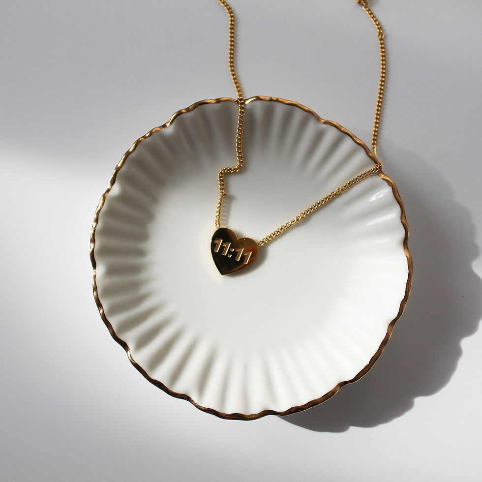 Collar Corazón 11:11