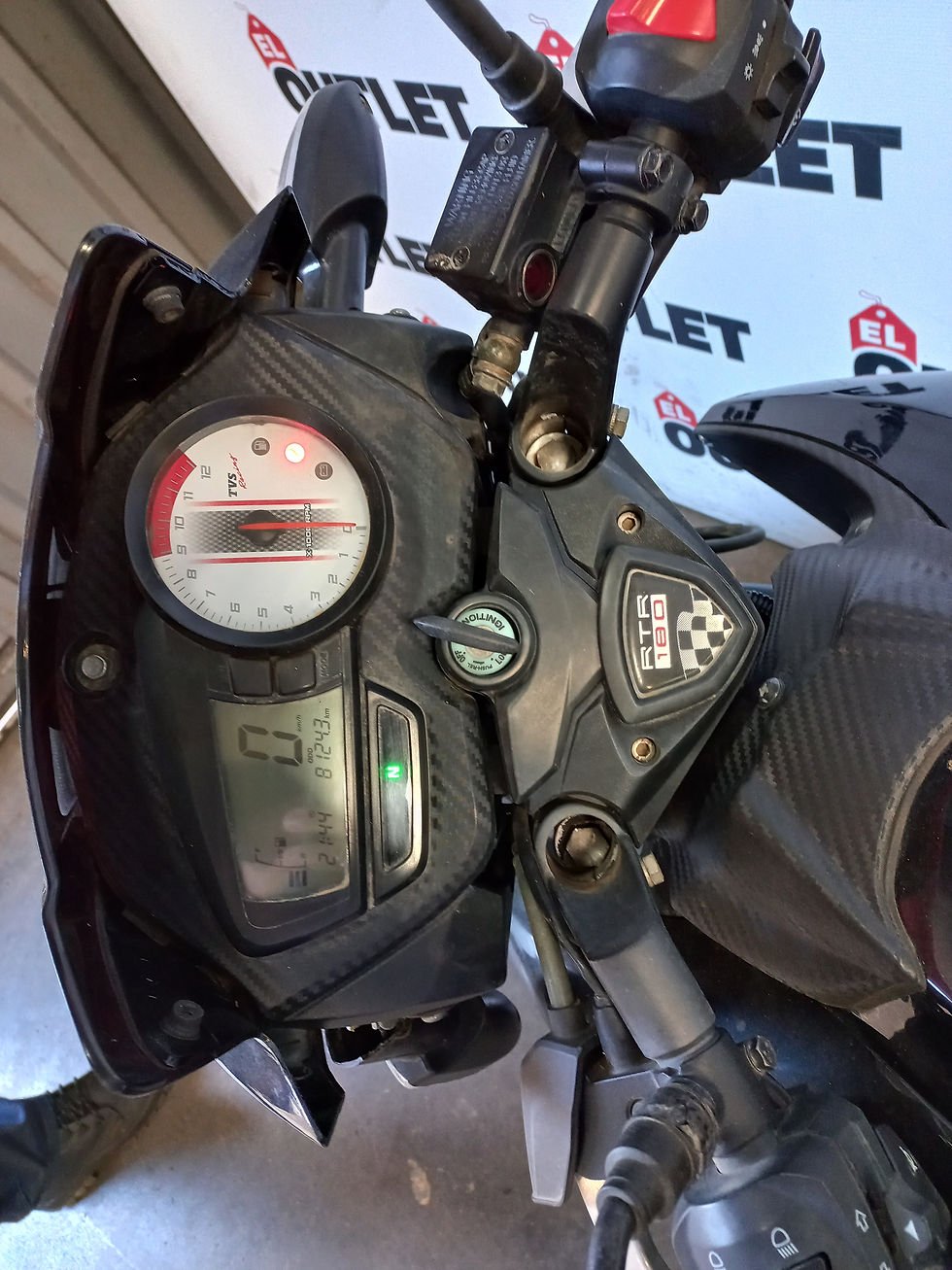 Miniatura: TVS APACHE RTR 180