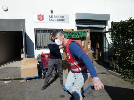 « c’est de l’humanitaire »
