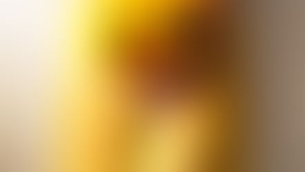 A praise to her exquisite fragrance!