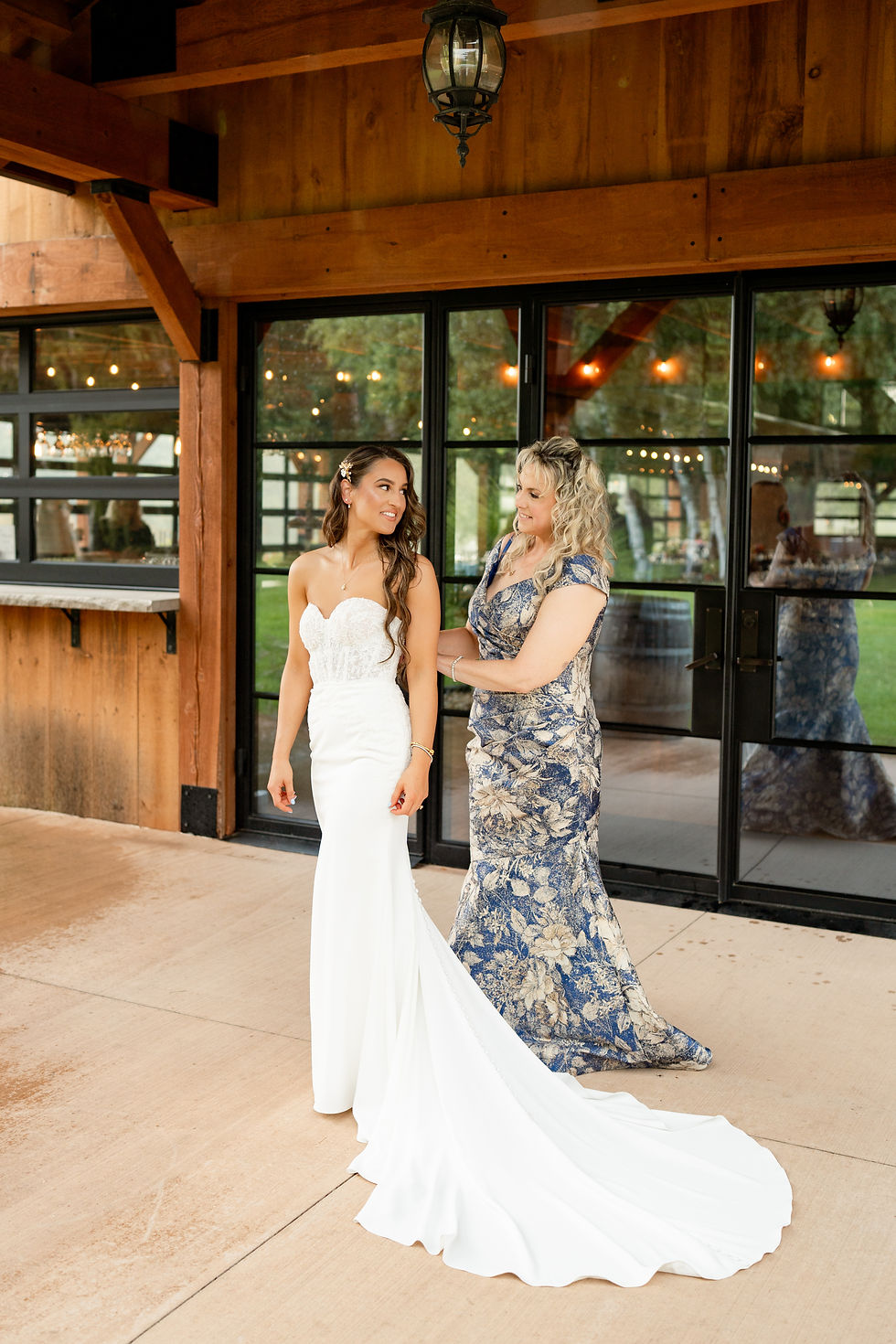 A quick pivot to an indoor ceremony didn’t dampen the fun and dancing that took place all night long.