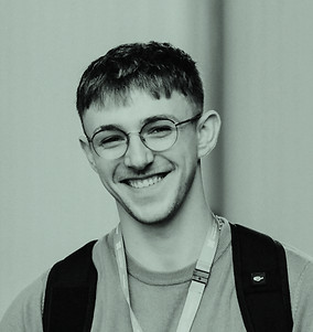 Headshot_edited.jpg