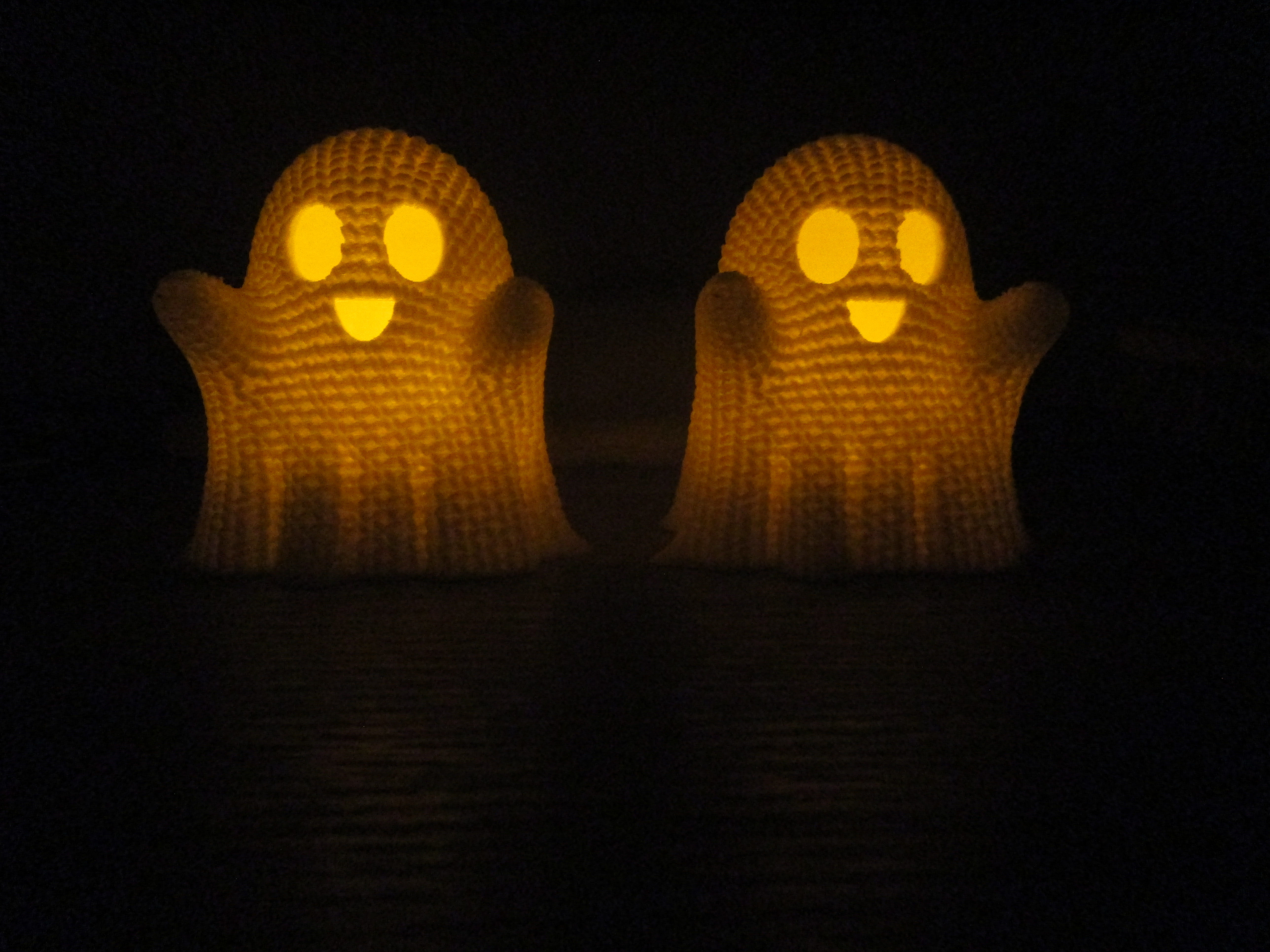 3d printed halloween ghost ornament with light