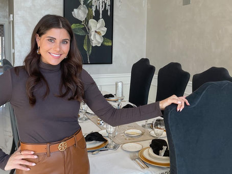 Hosting Thanksgiving: Food, Decor, Table Settings, and Outfit Inspiration