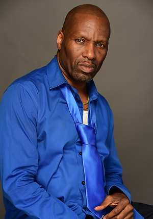 Screenwriter, actor, Aaron Braxton definitely has sex appeal.