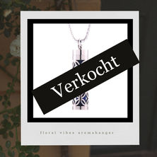 zilverkleurige aromahanger bloemmoetief