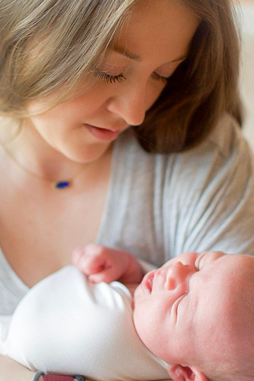 What to Wear for Your In-Home Newborn Photo Session: Real-Life Outfit Tips for New Moms + Families in Sugar Land, Richmond, Pearland and Katy, TX