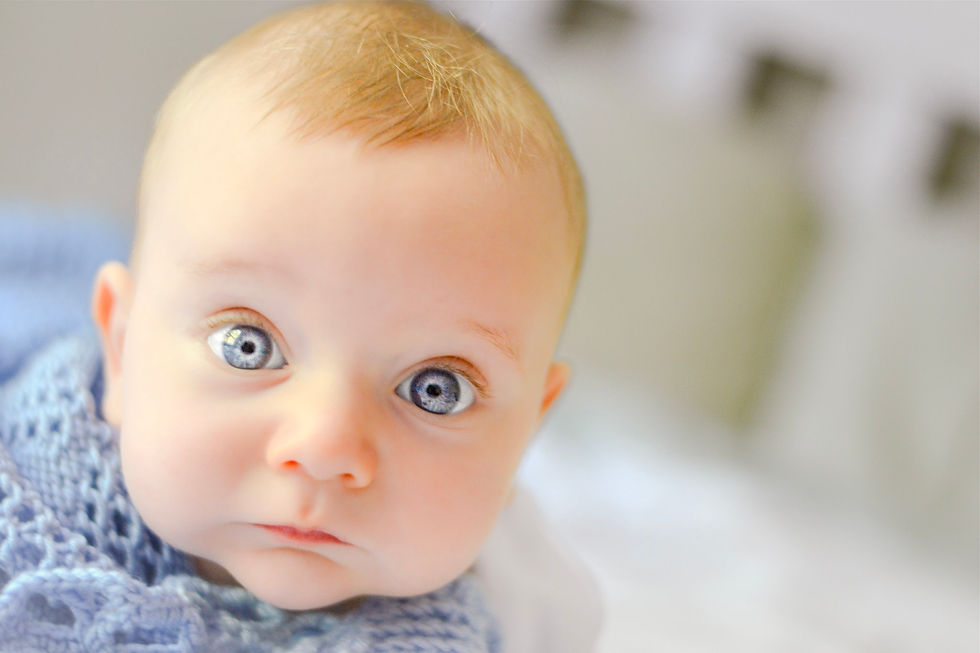 Newborn photo session with candid pictures