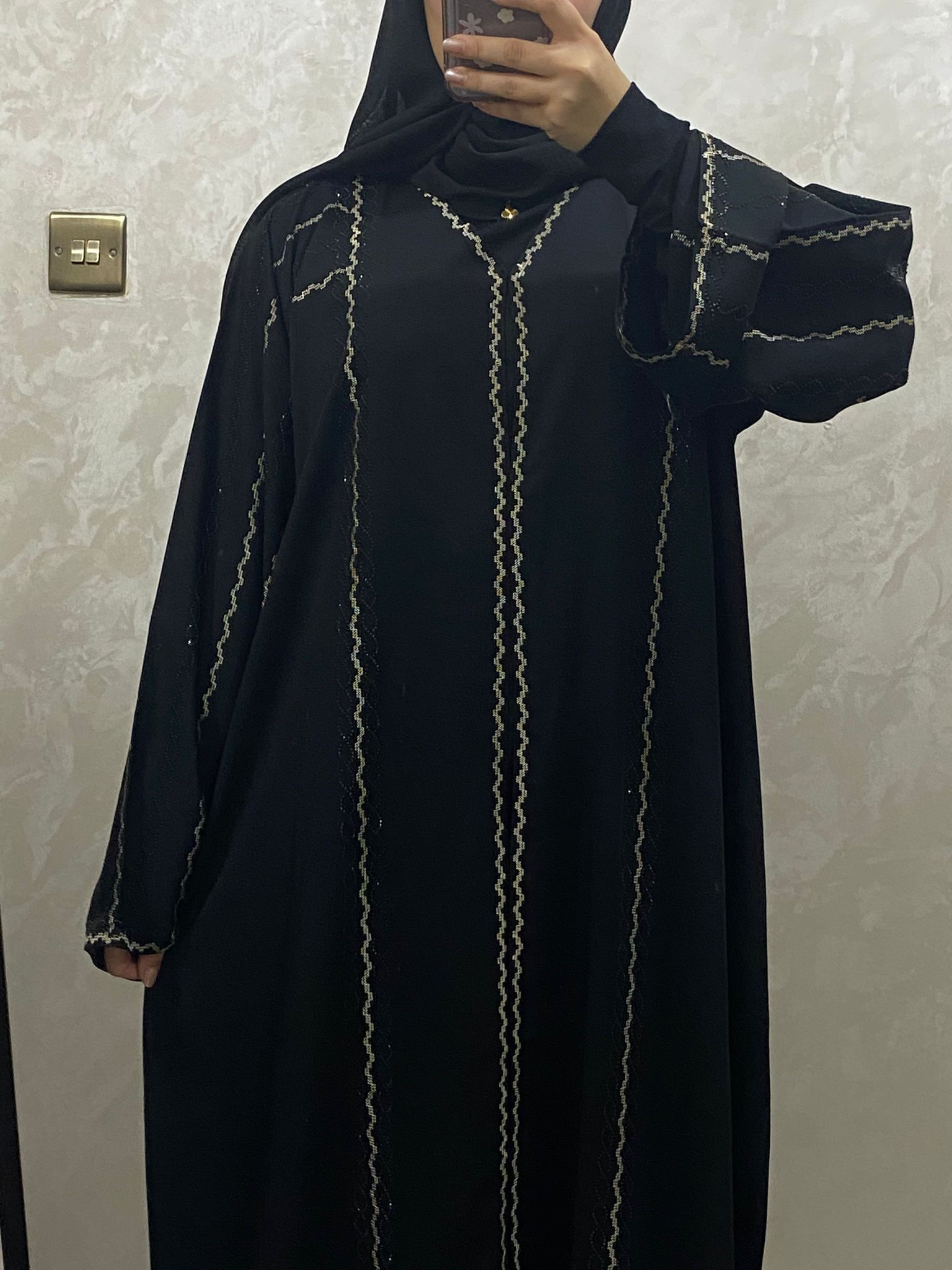 Nova  Abaya