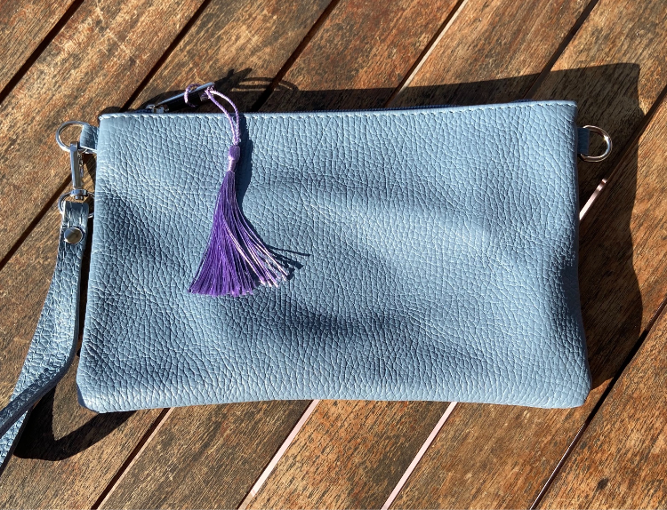 Miniaturbild: Kleine Umhängetasche aus Leder  Jeansblau | Carleo-Design | Münster