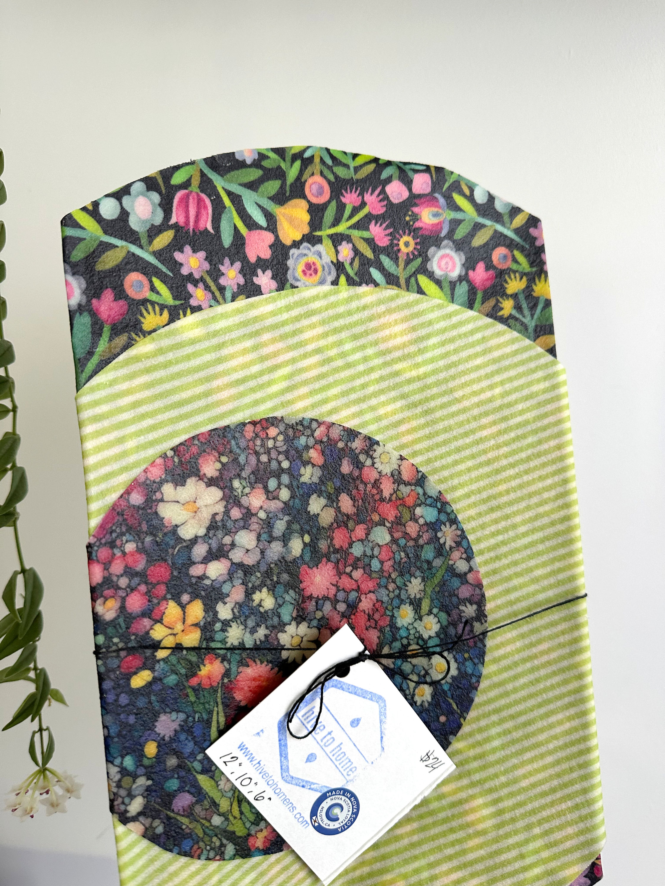 Round Beeswax Wrap Set (12", 10", 6") – Flowers and Stripes