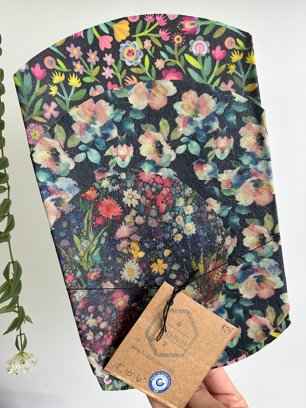 Thumbnail: Round Beeswax Wrap Set (12", 10", 6") – Flower Trio