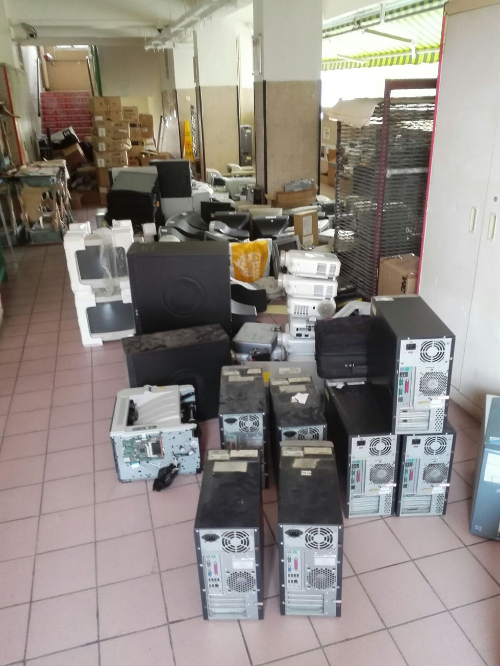 高價值電子零件回收：學校及企業舊晶片 IC Chips 現金回購。