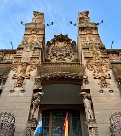 Club Español by day