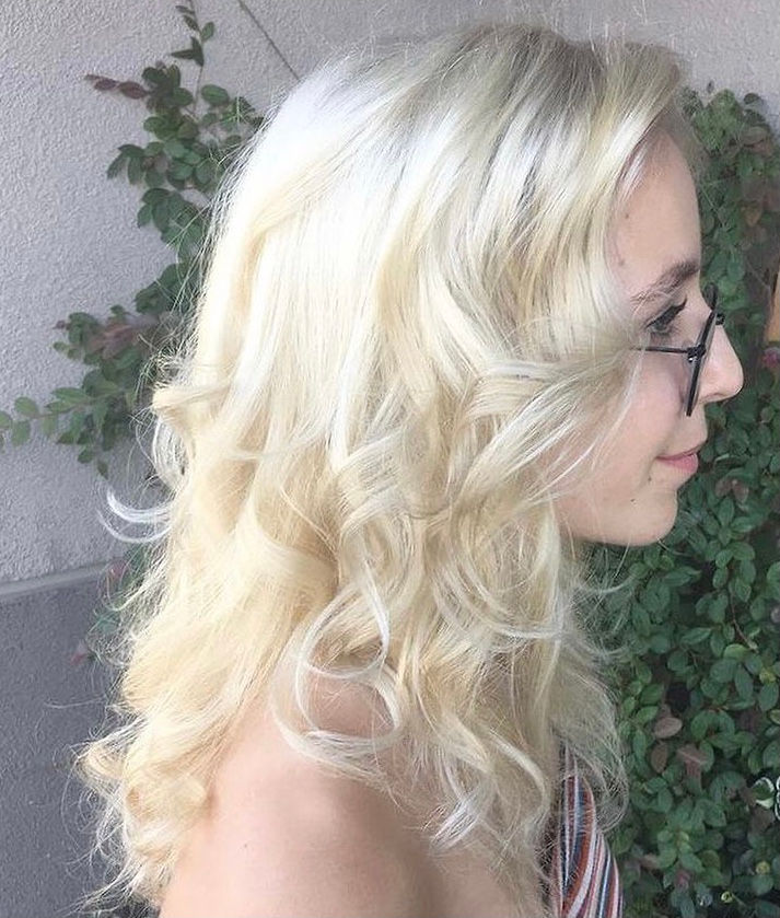 Rachel Golder_DeCola Salon Stylist