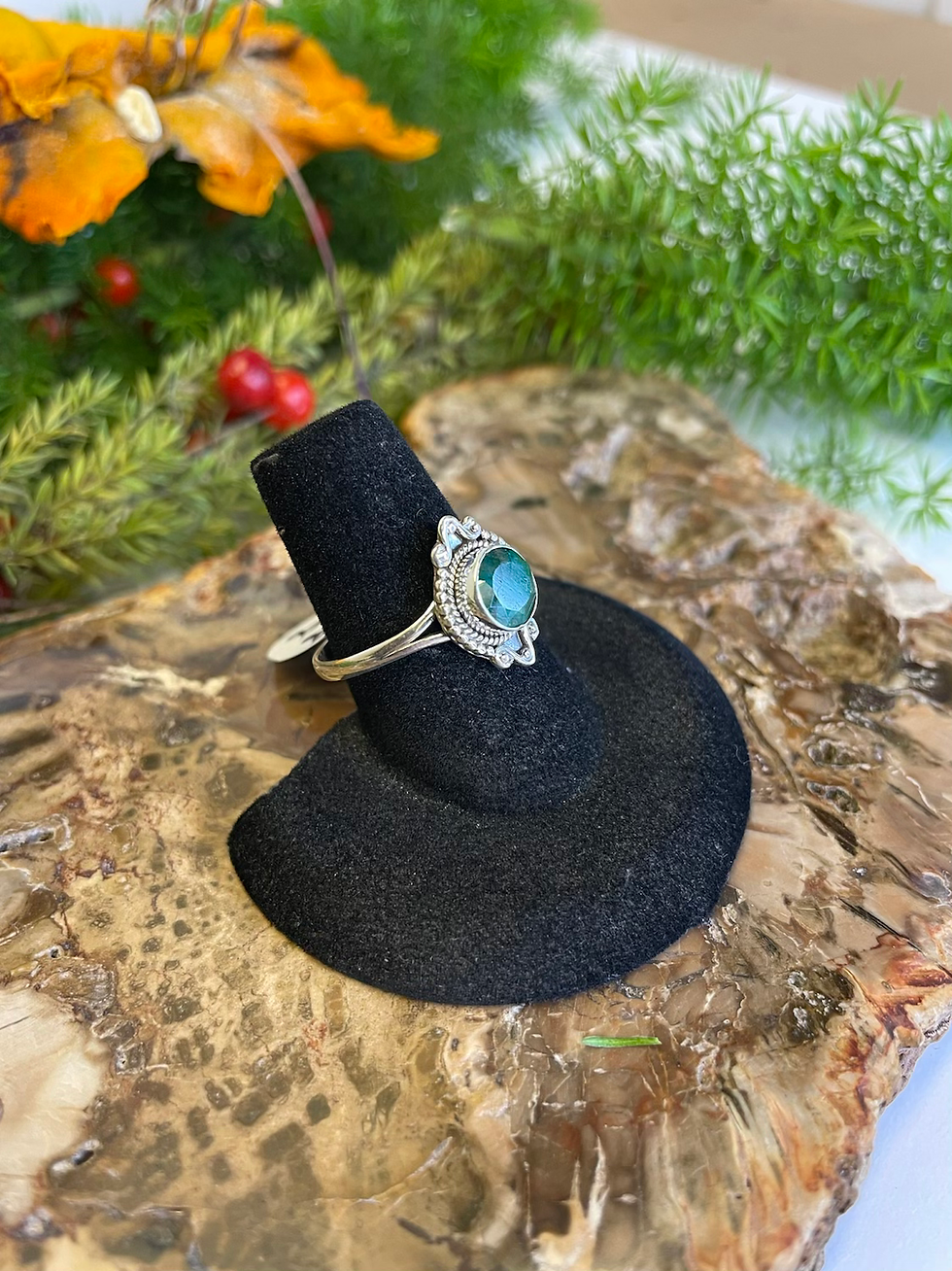 Thumbnail: Emerald Sterling Silver Ring - Round