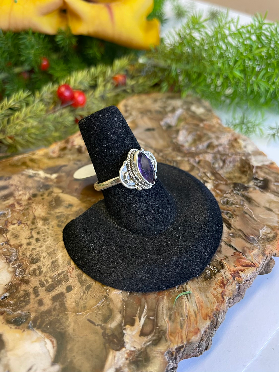 Thumbnail: Amethyst Sterling Silver Ring - Diamond Shape