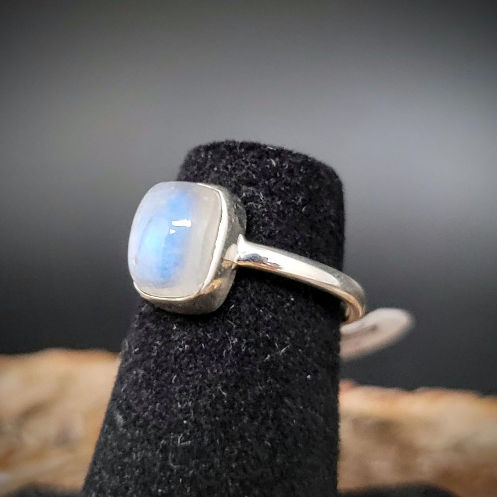 Thumbnail: Rainbow Moonstone Ring - Sterling Silver