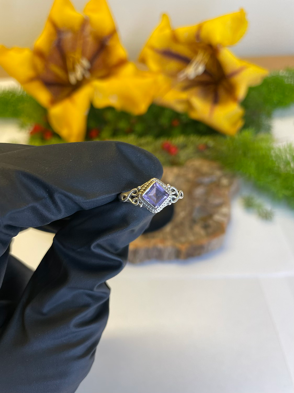 Thumbnail: Amethyst Sterling Silver Ring - Diamond Shape