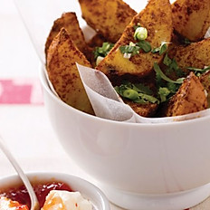 WEDGES with sweet chilli & sour cream