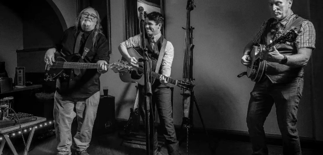 Entertainment by Hunter Skeens & The Forerunners