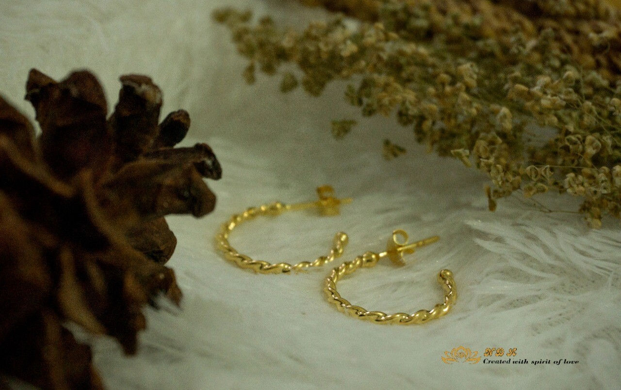Creole Elegance Spirale Earring