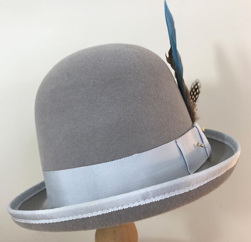 Thumbnail: Amazon King - Light Grey