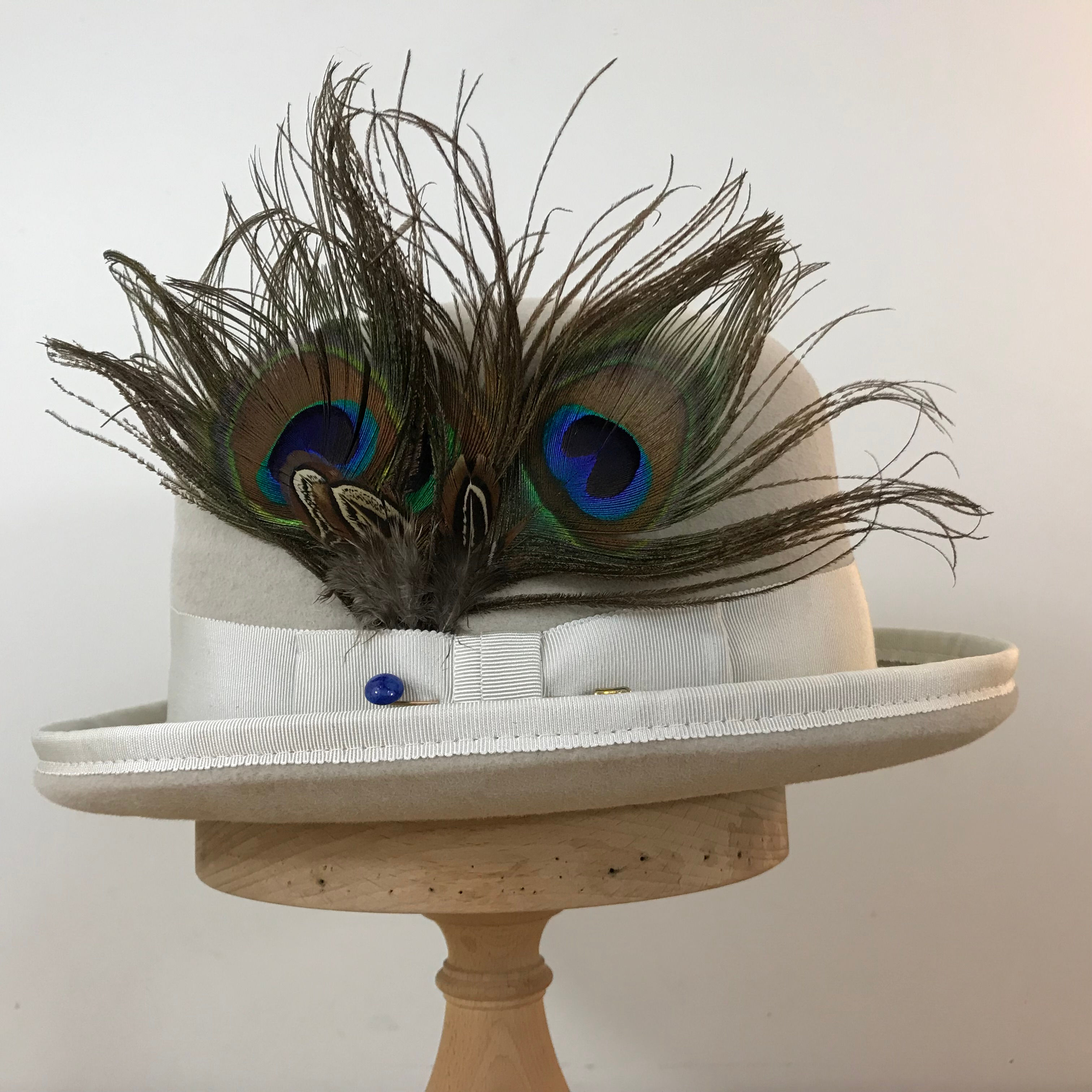 Peacock Strut - Alabaster