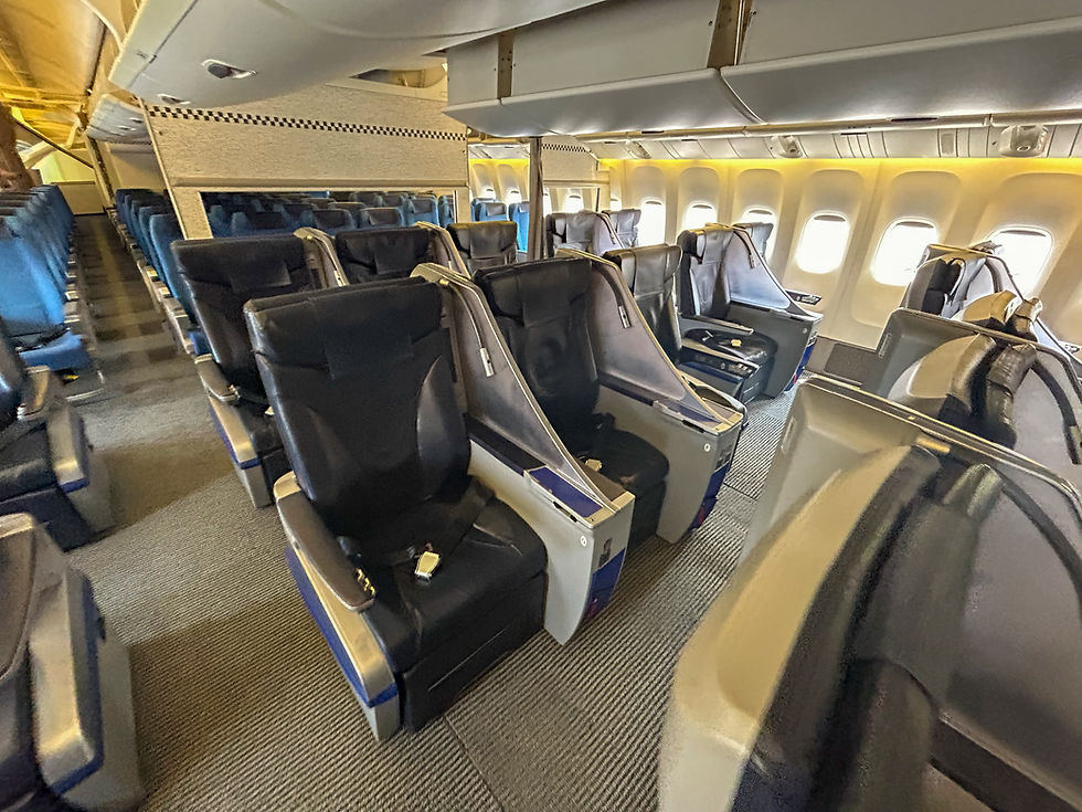 ANA ボーイング777-300に装備されているプレミアムクラス(画像には加工がしてあります)