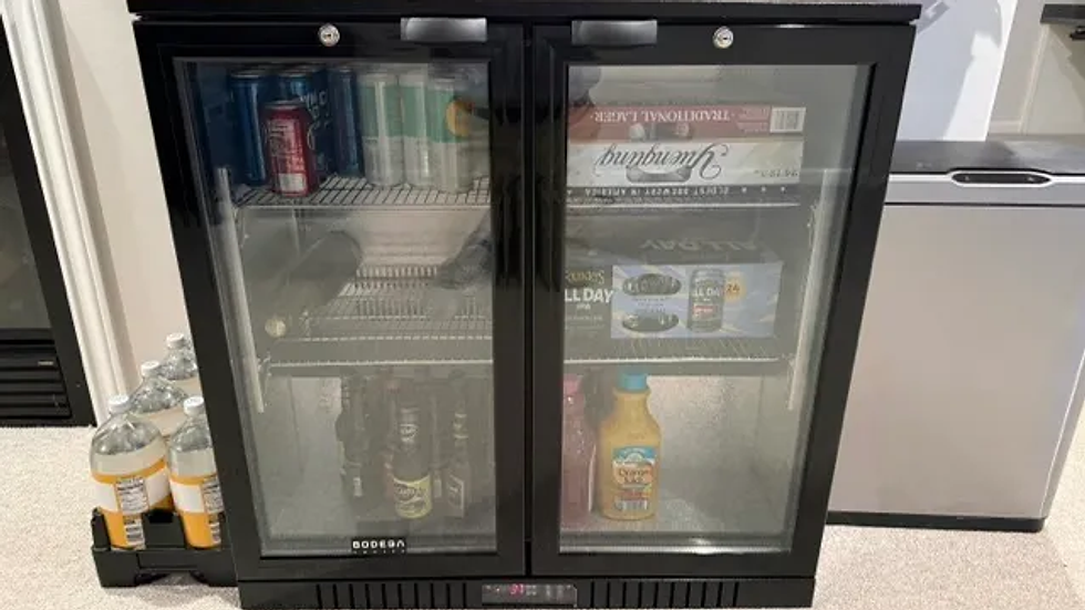 A closer look at the Bodega Cooler 7.4 Cubic Foot back bar fridge