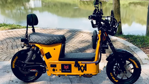 A closer look at a yellow Will Mason Cruiser C1 Pro X high performance scooter