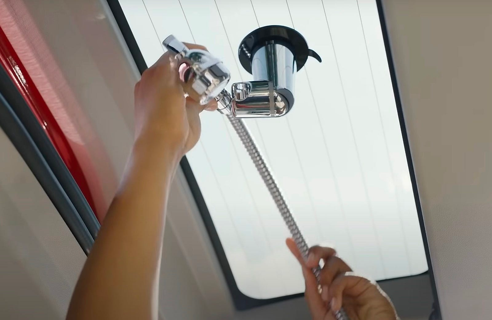 A view of the working hot water shower with suction cup