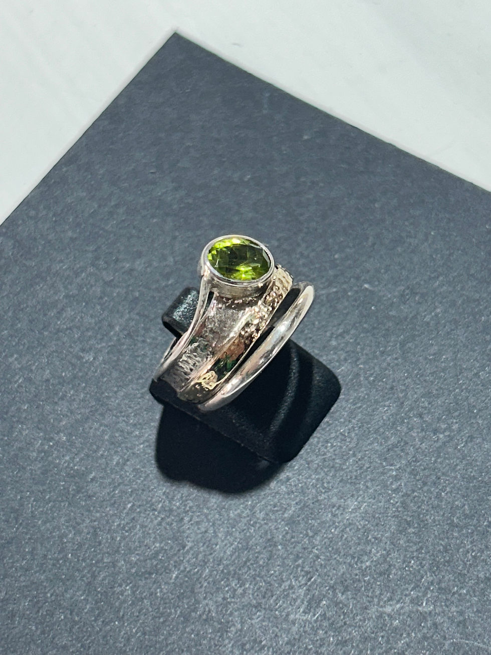 Thumbnail: X82 Ring-Gold+Silver- Peridot …